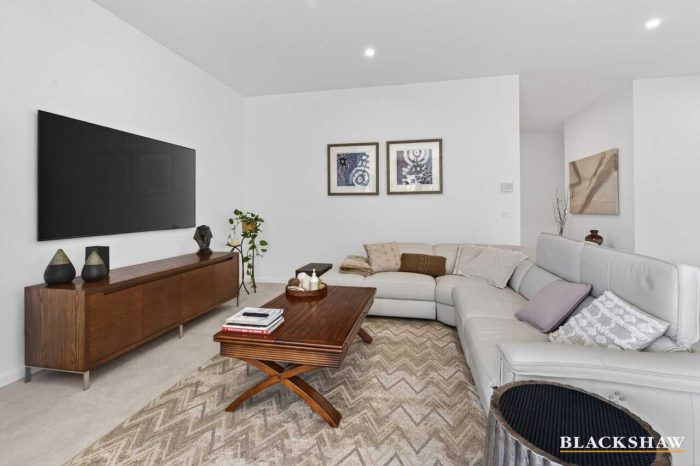 5 Victor Cct, Batehaven NSW 2536, Australia