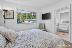 5 Victor Cct, Batehaven NSW 2536, Australia