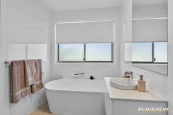 5 Victor Circuit – Batehaven For Sale | Blackshaw