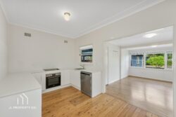 42 Alpha Rd Woy Woy NSW 2256 Australia