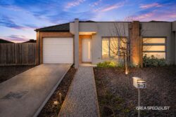 Unit 1/3 Bourke Rd Melton South VIC 3338 Australia