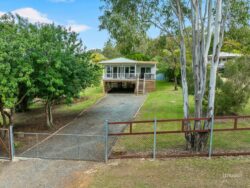 42 Barbour St Esk QLD 4312 Australia