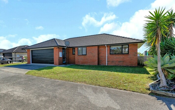 33 Ocean View Rise Ruakaka Whangarei Northland 0116 New Zealand