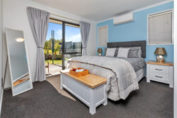 33 Ocean View Rise Ruakaka Whangarei Northland 0116 New Zealand