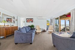 10 Oxford Street Whakapirau Kaipara Northland 0583 New Zealand