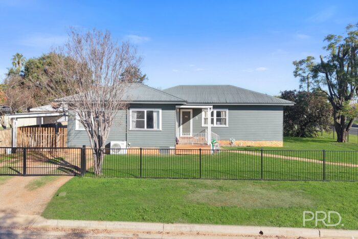 1 Donald St, West Tamworth NSW 2340, Australia