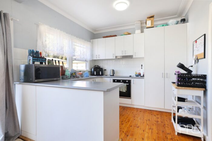 1 Donald St, West Tamworth NSW 2340, Australia