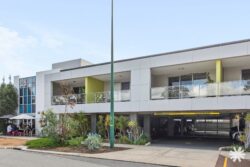 7/2 Downey Dr Como WA 6152 Australia