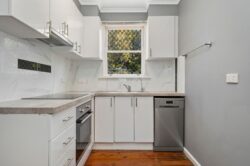 6 Downey Street Queanbeyan NSW 2620 Australia