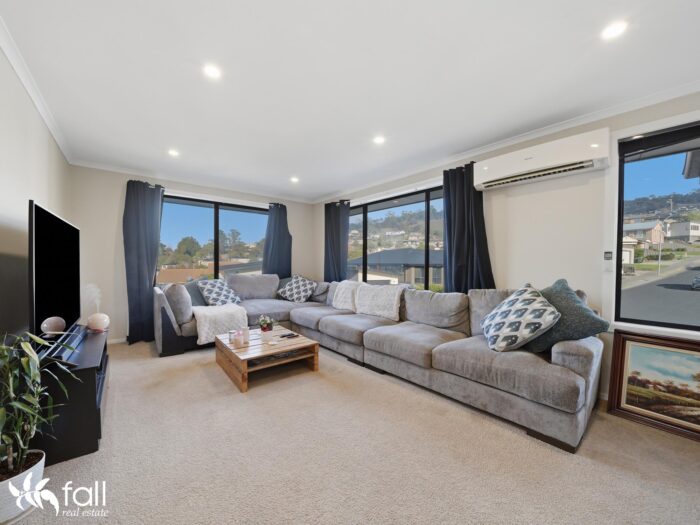 38 Eclipse Rd, Austins Ferry TAS 7011, Australia