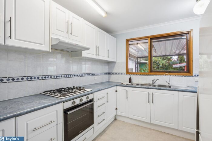 8 Ellen Ct Salisbury East SA 5109 Australia