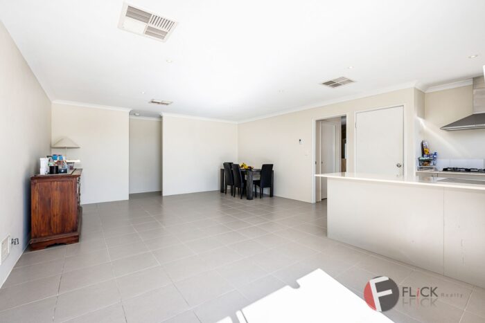 10 Fishbone Turn Banksia Grove WA 6031 Australia
