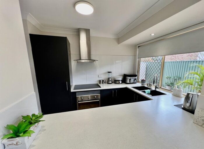 Unit 1/21 Crystal Reef Dr Coombabah QLD 4216 Australia