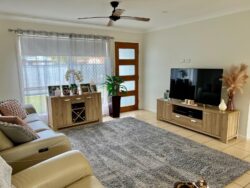 Unit 1/21 Crystal Reef Dr Coombabah QLD 4216 Australia
