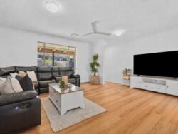 89 Glen Ayr Dr Banora Point NSW 2486 Australia