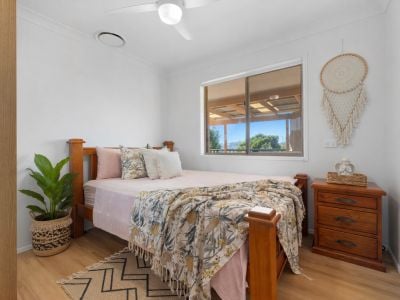 89 Glen Ayr Dr Banora Point NSW 2486 Australia