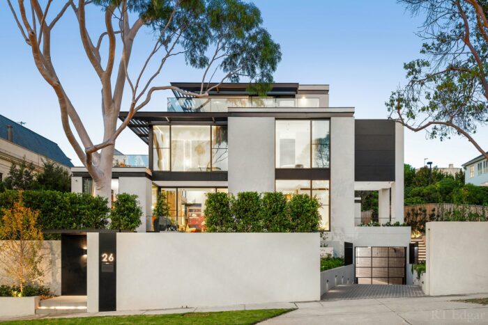 26 Grange Rd Toorak VIC 3142 Australia
