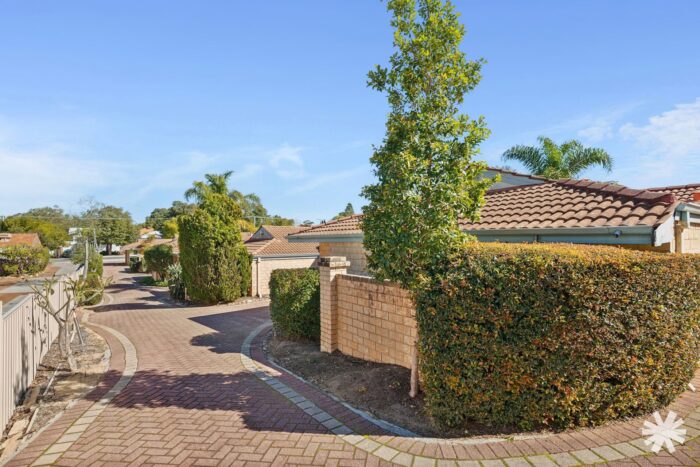 Unit 5/144 Gwenyfred Rd Kensington WA 6151 Australia