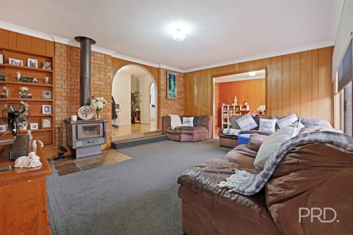 9 Harrier Parade, Calala NSW 2340, Australia