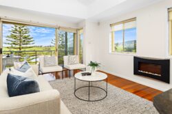 Unit 2/28 Kaleula Cres, Kiama NSW 2533, Australia