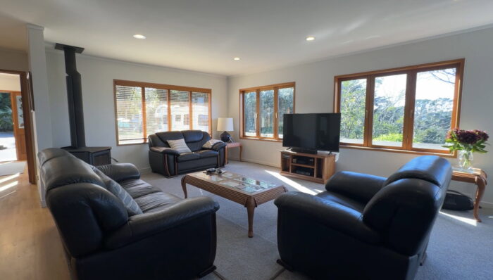1127 Whangaparaoa Road Tindalls Beach Rodney Auckland 0930 New Zealand