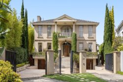 4 Maxwell Ct, Toorak VIC 3142, Australia