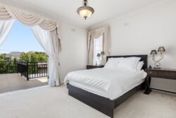 4 Maxwell Ct, Toorak VIC 3142, Australia