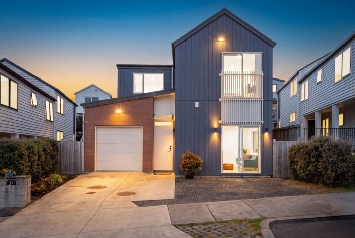 37 Mita Road Silverdale Rodney Auckland 0993 New Zealand