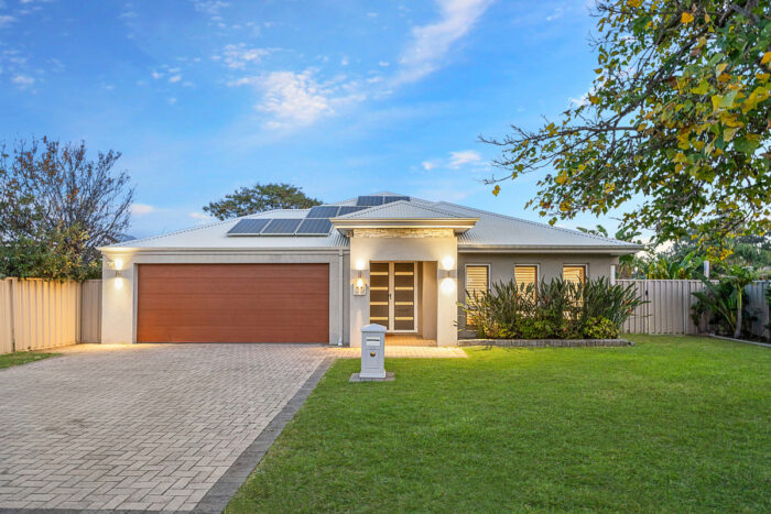 23 Devon Rd, Bassendean WA 6054, Australia