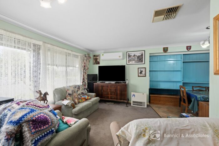 310 Parkland Cres, Lavington NSW 2641, Australia