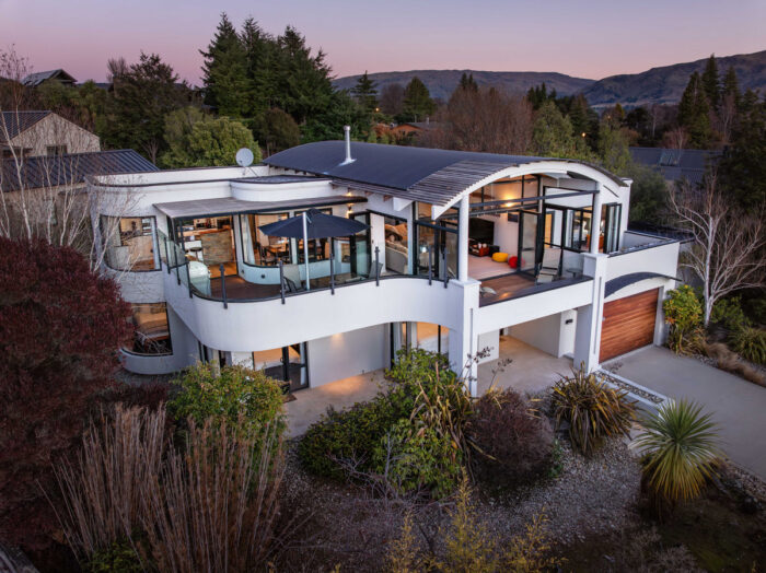 8 Penrith Park Drive Wanaka Otago 9305 New Zealand