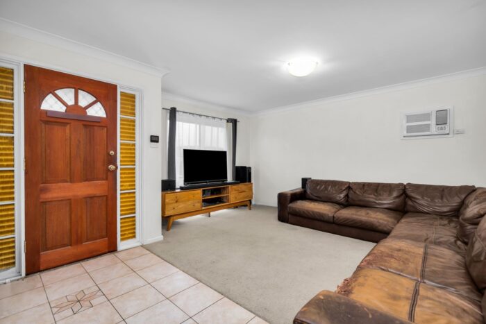 18 Oberon Rd, Ruse NSW 2560, Australia