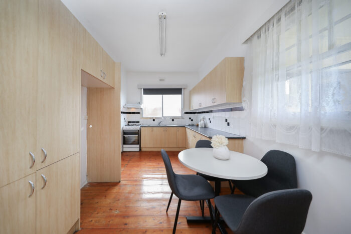 18 Roxburgh St Ascot Vale VIC 3032 Australia