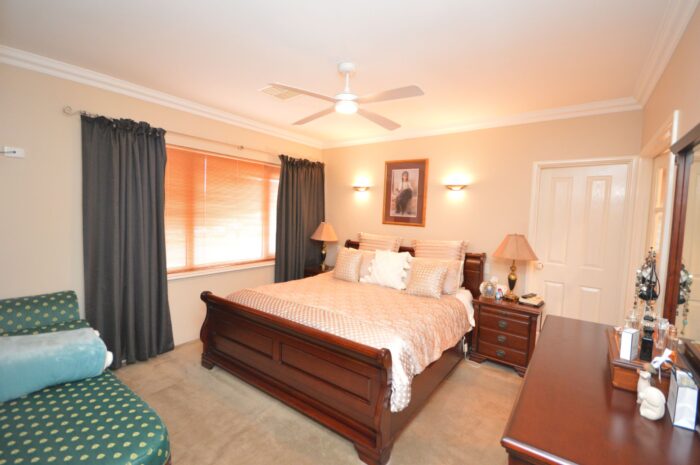 38 Stamford Cres Secret Harbour WA 6173 Australia