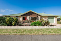 2A Cedar Drive Paraparaumu Beach Kapiti Coast Wellington 5032 New Zealand