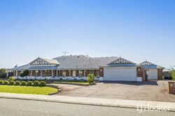51 Vermilion Blvd Hilbert WA 6112 Australia