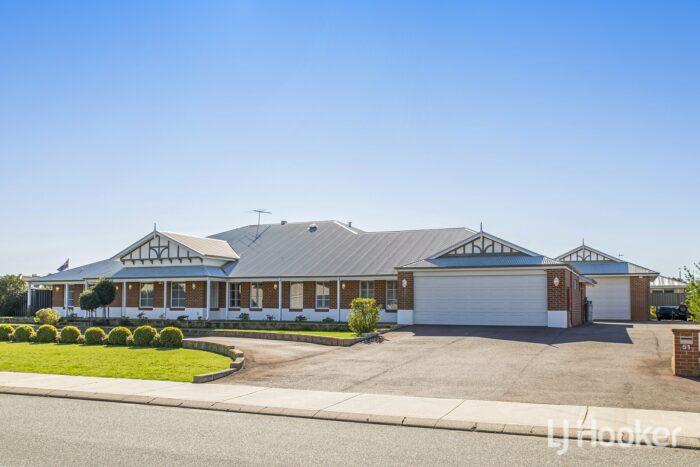 51 Vermilion Blvd Hilbert WA 6112 Australia