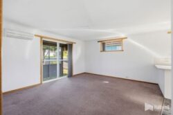 Unit 1/5 William St, Ulverstone TAS 7315, Australia