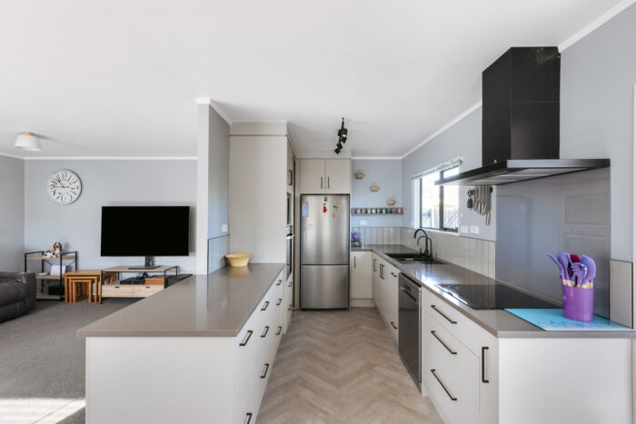 25 Aaron Place Brookfield Tauranga Bay of Plenty 3112 New Zealand