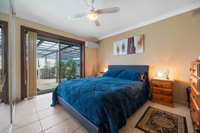 1 Brecon DrIngle Farm SA 5098 Australia