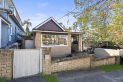 27 Stuart St Manly NSW 2095 Australia