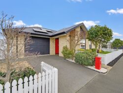 16 Blaenavon Lane Halswell Christchurch City Canterbury 8025 New Zealand