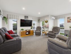 16 Blaenavon Lane Halswell Christchurch City Canterbury 8025 New Zealand