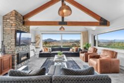 12 Foxglove Heights Wānaka Queenstown-Lakes Otago 9305 New Zealand