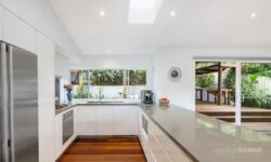 19 Hibiscus Ave North Avoca NSW 2260 Australia