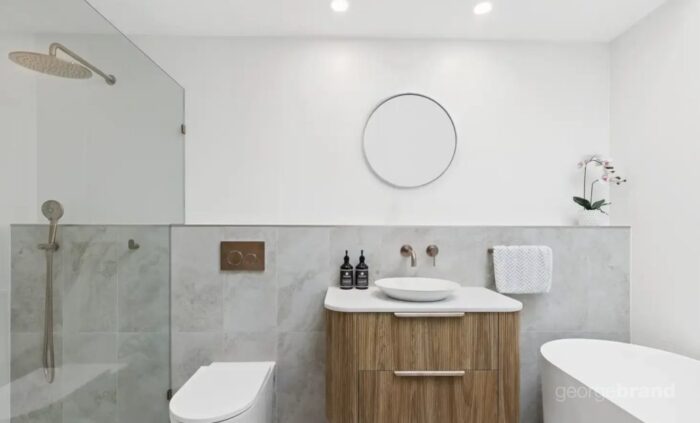 19 Hibiscus Ave North Avoca NSW 2260 Australia