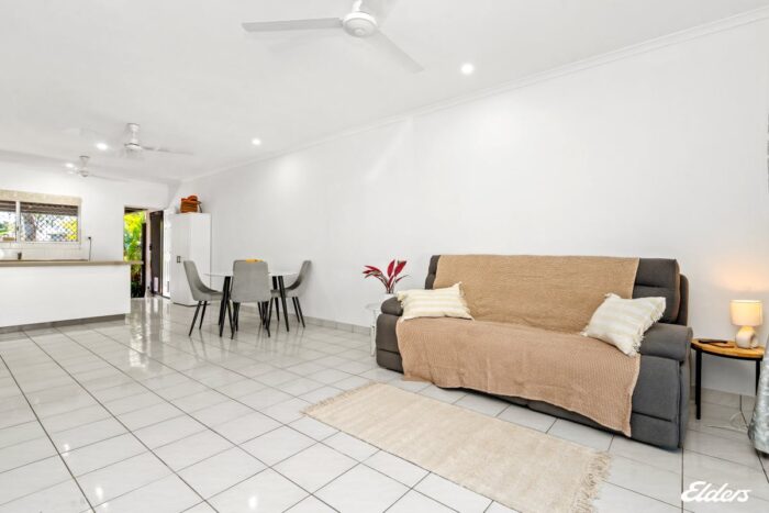 Unit 5/7 Hogan Ct Gray NT 0830 Australia