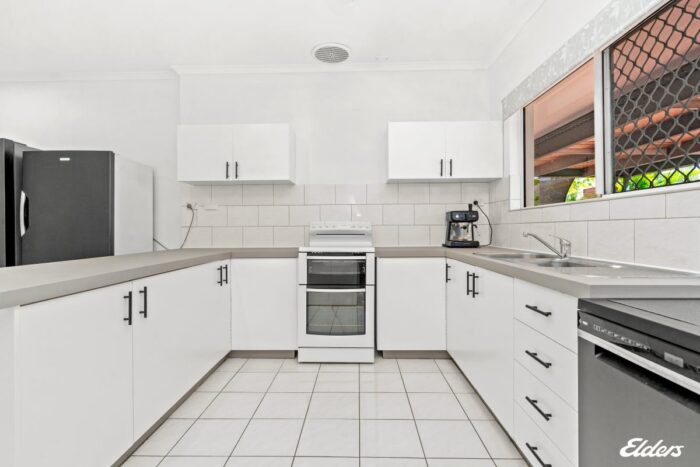 Unit 5/7 Hogan Ct Gray NT 0830 Australia