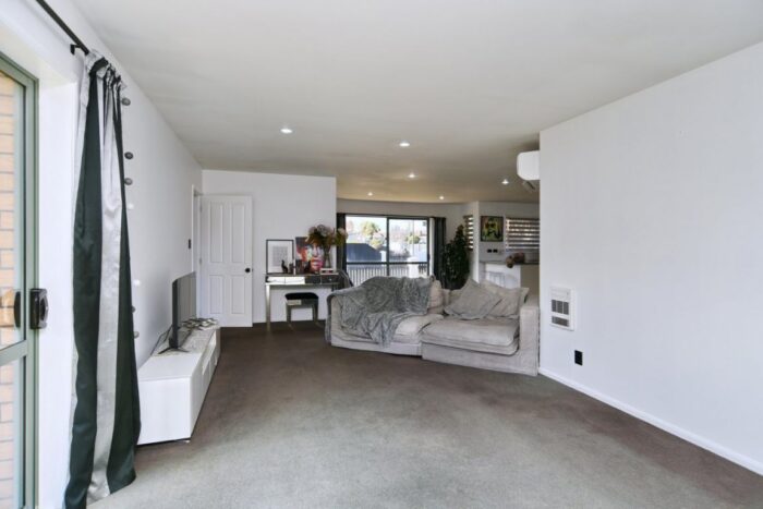 1 Sandholm Close North New Brighton Christchurch Canterbury 8083 New Zealand