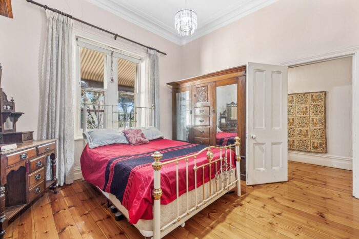 2 Linden St West Hindmarsh SA 5007 Australia